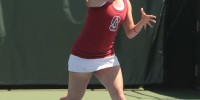 Senior Veronica Li's Stanford career may have ended when the Cardinal fell at the hands of USC on Saturday, but at least she went out on a winning note. The Cardinal's only graduating senior won 6-4, 7-5 in her last collegiate match. (IAN GARCIA-DOTY/The Stanford Daily)