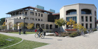 (AVI BAGLA/The Stanford Daily)