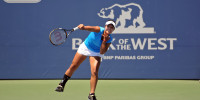 Stanford junior Kristie Ahn combined with fellow junior Nicole Gibbs to win both their doubles matches last weekend. (SIMON WARBY/Stanford Daily File Photo)