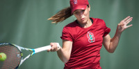 Reigning NCAA singles and doubles champion Nicole Gibbs won all three of her matches this weekend, battling back on Sunday after losing her first set against No. 28 Aeriel Ellis of Texas. The Cardinal junior would win 2-6, 6-4, 1-0 (10-1) on a weekend that saw Stanford win every single match it played. (DON FERIA/isiphotos.com)